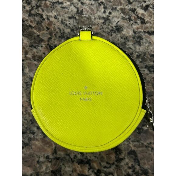 Louis Vuitton Taigarama Duo Sling Bag Neon Yellow 347072 - Picture 14 of 16